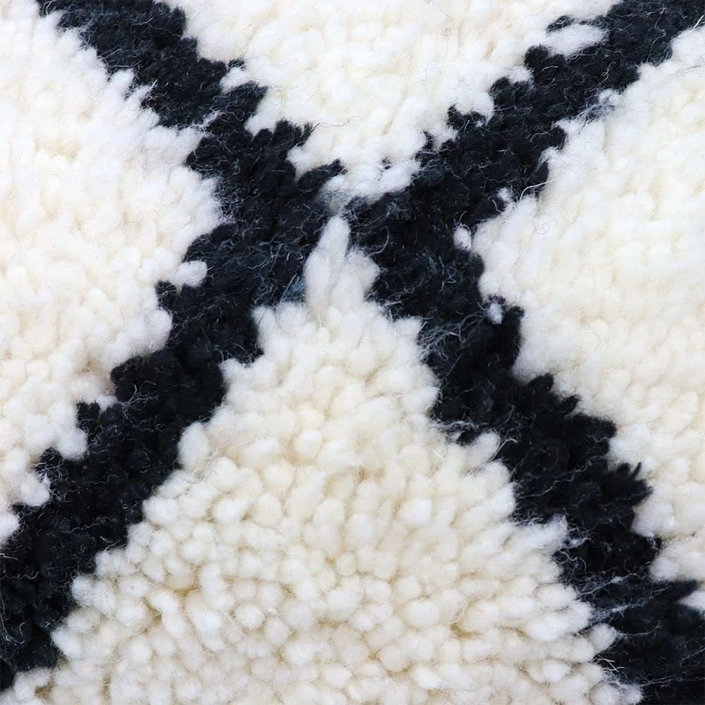 20x20 Handcrafted Moroccan Wool Throw Pillow With tassels - Image 2