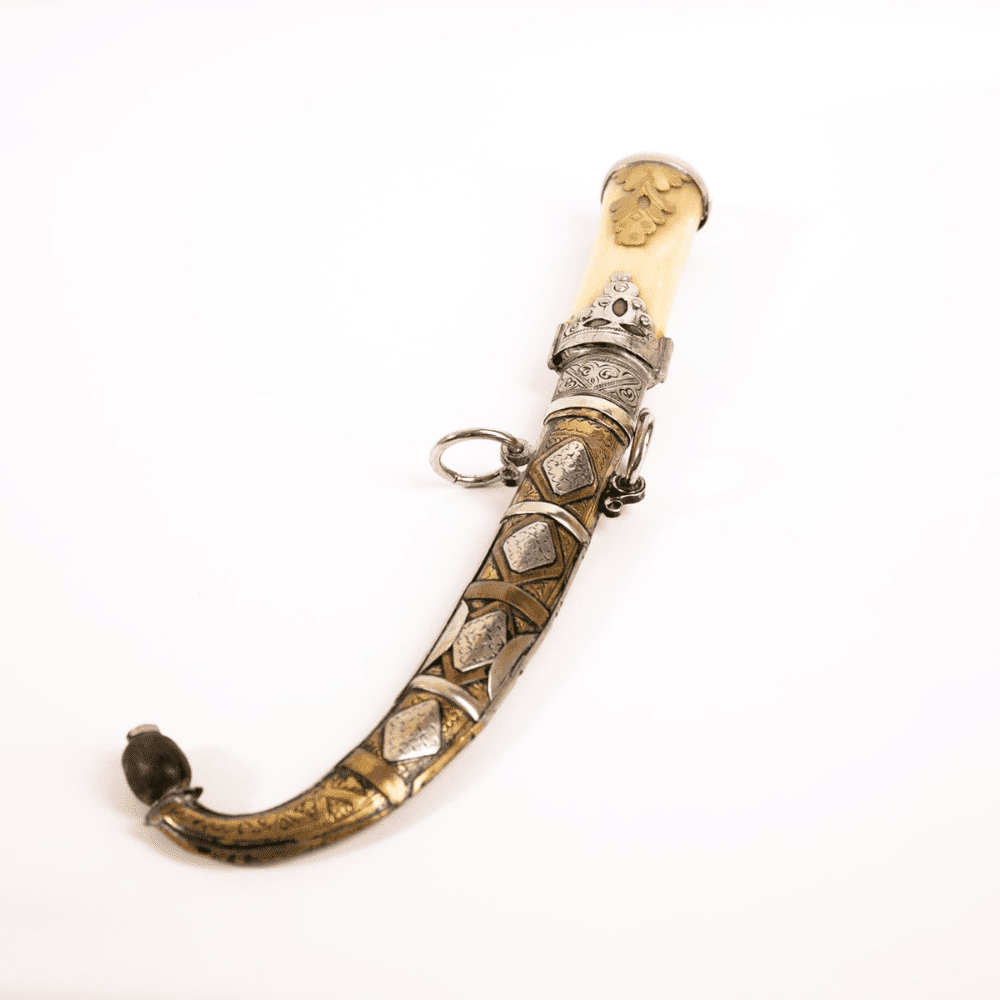 Handcrafted Moroccan Koummya Dagger – Authentic Berber Knife